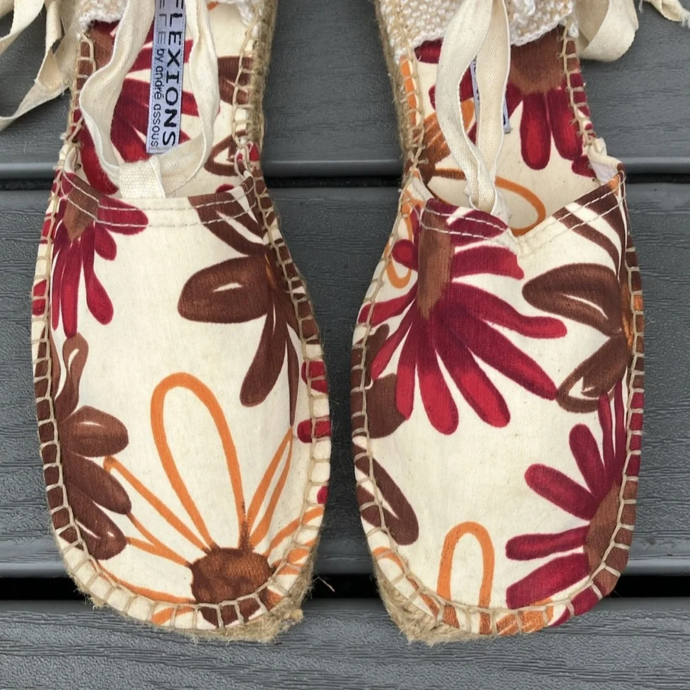 Reflections by Andre Assous Espadrille/Flats/Sandals Multicolor Size 9 NWOT